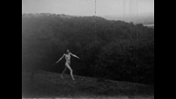 Preview 4 of Ghetto Yt - Girl and woman naked outside - Action in Slow Motion (1943)