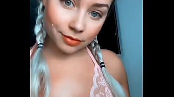 Preview 2 of Alt Oma - Edecan fontanera colegiala con babydoll blanco sexy