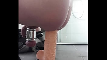 Preview 4 of Huge Ass Porns - Ballstretcher with Anal stretch