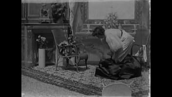 Preview 2 of Mali Comida - Oldest erotic movie ever made - Woman Undressing (1896)