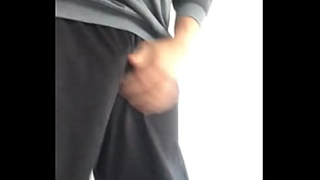 Preview 1 of Sunny Leone Bulky Boobs Pics - mlk com a rola dura no cal&ccedil_&atilde_o de futebol