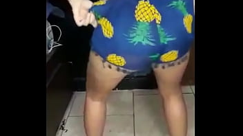 Preview 1 of Antarctica - MELHOR BUNDA QUE VOCE VAI VER
