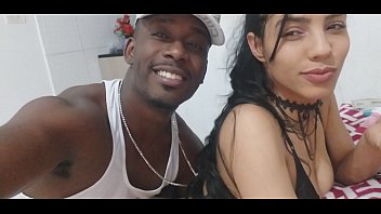 Preview 4 of Horny Girl Begs - tirei onda com minha mulher enquanto ela se arrrumava kkkkkkkk