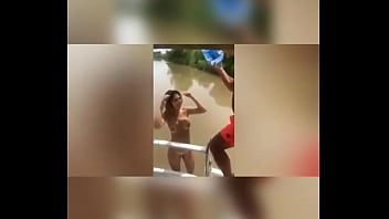 Preview 2 of Amelina Seks - Visita a unos amigos en Argentina