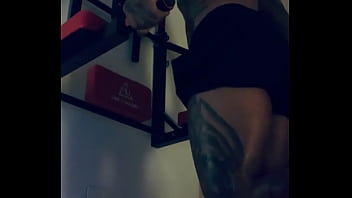 Preview 3 of Xxxvdio Pak - Workin out my body at home