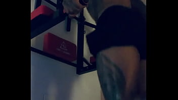 Preview 1 of Xxxvdio Pak - Workin out my body at home