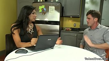 Preview 2 of Xxx Lahor Pakistani - Shemale and male and babe in sex train