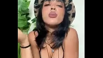 Preview 2 of Big Ass Boob And 17 Inch - Linda! Amo.