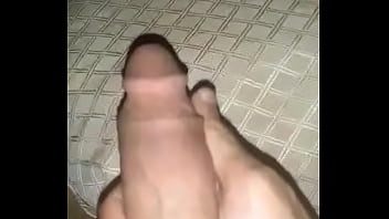 Preview 1 of Redwap Boy - Mi primo le tom&eacute_ el celular y encontr&eacute_ esto
