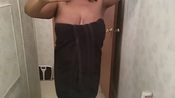 Preview 1 of Xxpoto - Shower Tease part 2