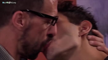 Preview 2 of Pussy Block - Latin twink kiss dad