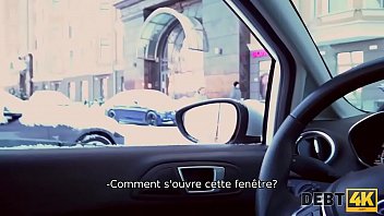 Preview 1 of Mia Khalifa Boobs Porn - DEBT4k. Chick a un pr&ecirc_t alors pourquoi demande &agrave_ un inconnu de le couvrir pour le sexe