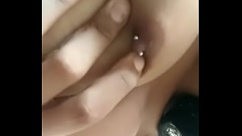 Preview 4 of Holle Wood - PUTAS SE PEGANDO,  VOCE GOSTA DISSO ? INSTA @ALICEMILGRAU69