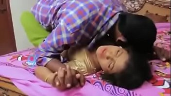 Preview 2 of Mummy Parody - DEVER AND BHABHI HOT SAREE NAVEL ROMANCE IN BEDROOM