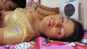 Preview 3 of Mummy Parody - DEVER AND BHABHI HOT SAREE NAVEL ROMANCE IN BEDROOM