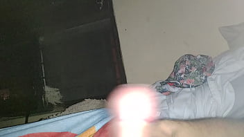 Preview 2 of Min In Der Kche - Chico caliente se acaricia bien caliente