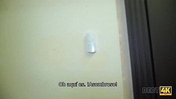 Preview 1 of Sexi16salki - DEBT4k. La pobre camarera deber&iacute_a cerrar sus deudas teniendo sexo apasionado