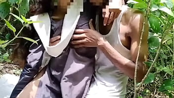 Preview 1 of Open Pussy Japan - Indian village Desi college girlfriend fucked in the forest viral mms