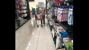 Preview 3 of Japan Medusa - Exhibicionismo en el Walmart
