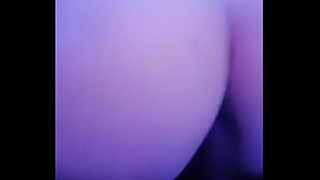 Preview 3 of Boobs Hot Kissng - Cavalgando com o cu pela primeira vez