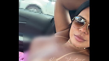 Preview 4 of Prvate Clasic - Nossa amor hoje esta t&atilde_o quente que tive que pedir para Uber aumentar mais o ar para ver se apagava meu fogo! Videozinho no vip!