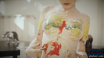 Preview 4 of Alora Turkey - Gorgeous Russian MILF Serena Wood playing with some paint