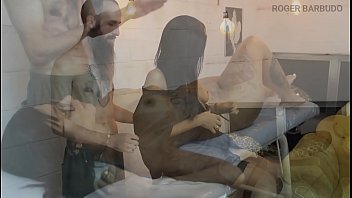 Preview 1 of Alyssa Diaz - massagem incrivel com muito sexo gostoso,  oral,  masturba&ccedil_&atilde_oe,  gemidos e  gozada na boca com Amanda Souza e Roger Barbudo