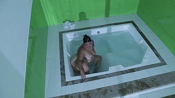 Preview 3 of Big Butt Alert - sexo fuerte en la pisina mi madrastra le gusta mi polla