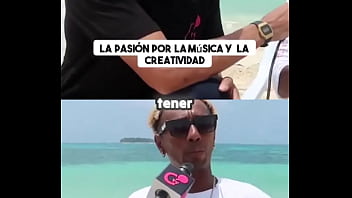 Preview 1 of Pissing Spycam - La pasi&oacute_n por la m&uacute_sica y la creatividad #elchicletv #historia #comunidad #atrevidoypegajoso #familia #chiclenoticias #vida