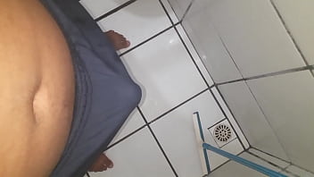 Preview 1 of 18 Saal Se Kam Sex - Opa fiquei sem cueca e acabei ficando com tes&atilde_o