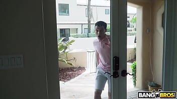 Preview 2 of Sex Porn Hack Irani - Horny Neighbor Valentina Jewels