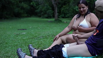 Preview 3 of Superhot Xxx - mujer mirona me masturba al aire libre en un parque publico