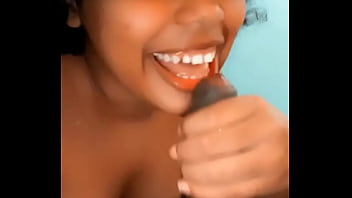 Preview 3 of Jav Asian Teen Pussy Pics - Gial de colon haciendo una mamada