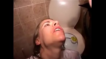 Preview 4 of Aunt Nephew Share Bed - Office whore liked to d. pee
