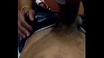 Preview 2 of Prima No Cu - Rapidinha com a coroa 2
