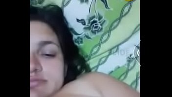 Preview 2 of Virgon Girl Xxx Videos - Elle aime et veux ma noire bite devant son mari sur lit