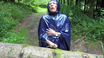 Preview 1 of Bangladesh Singer Old Xbideocom - Latexmantel im Wald ist geil