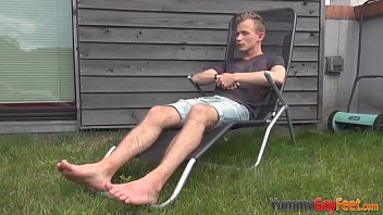 Preview 1 of Bomm Bom - Kinky guy gives footjob and rides