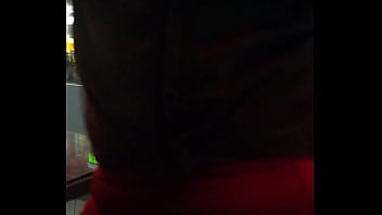Preview 4 of Karasma Kapur Xxxxx Video - Casada Mostrando a Calcinha no Bar
