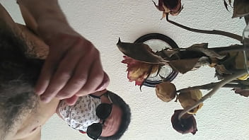 Preview 3 of Grandma Fat Lesbians - Venida de un maduro
