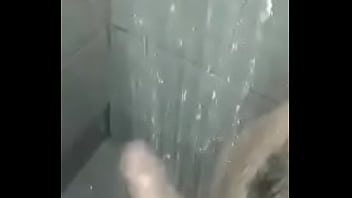 Preview 2 of Naipal Xixxx Hd Video Nabalik - Coroa casado voltou a fazer v&iacute_deo,  agora no banho