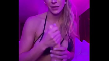 Preview 2 of Hot Hindi Xxx Video - Noelia Marzol pajeando dildo