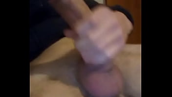Preview 1 of Bastaly Sex - Quien se quiere sentar arriba de m&iacute_ pija? Paso whatsapp