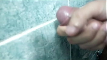 Preview 3 of Voyeur Nude Pool - Una paja para el aburrimiento