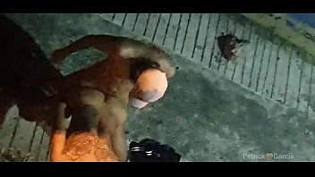 Preview 4 of Www Teenfuck Com - Fui mijar na rua da pegac&atilde_o e acabei dando a bunda