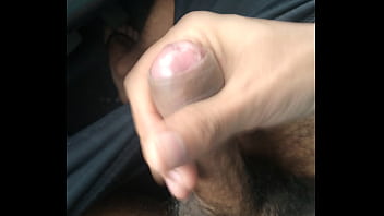 Preview 3 of Virls Hostel - Masturbandome en el carro espero que la vecina me vea