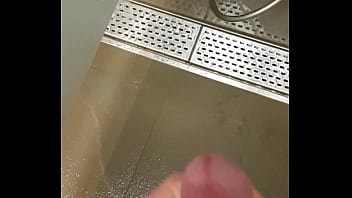 Preview 3 of Icine Bowalan - douche piss