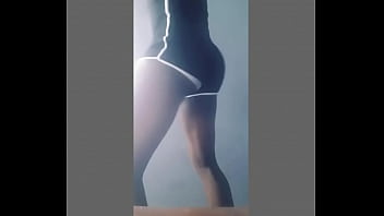 Preview 1 of Sunny Xxxnew - Twerk and smoke