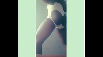 Preview 2 of Asya Janee - Twerking for a workout