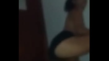 Preview 4 of Cum Orts - safadinha goiana exibindo a buceta no motel na festinha da sacanagem